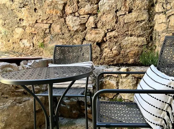 Seayou!***charming 1-bedroom Unit In The Old Center Of Apartment